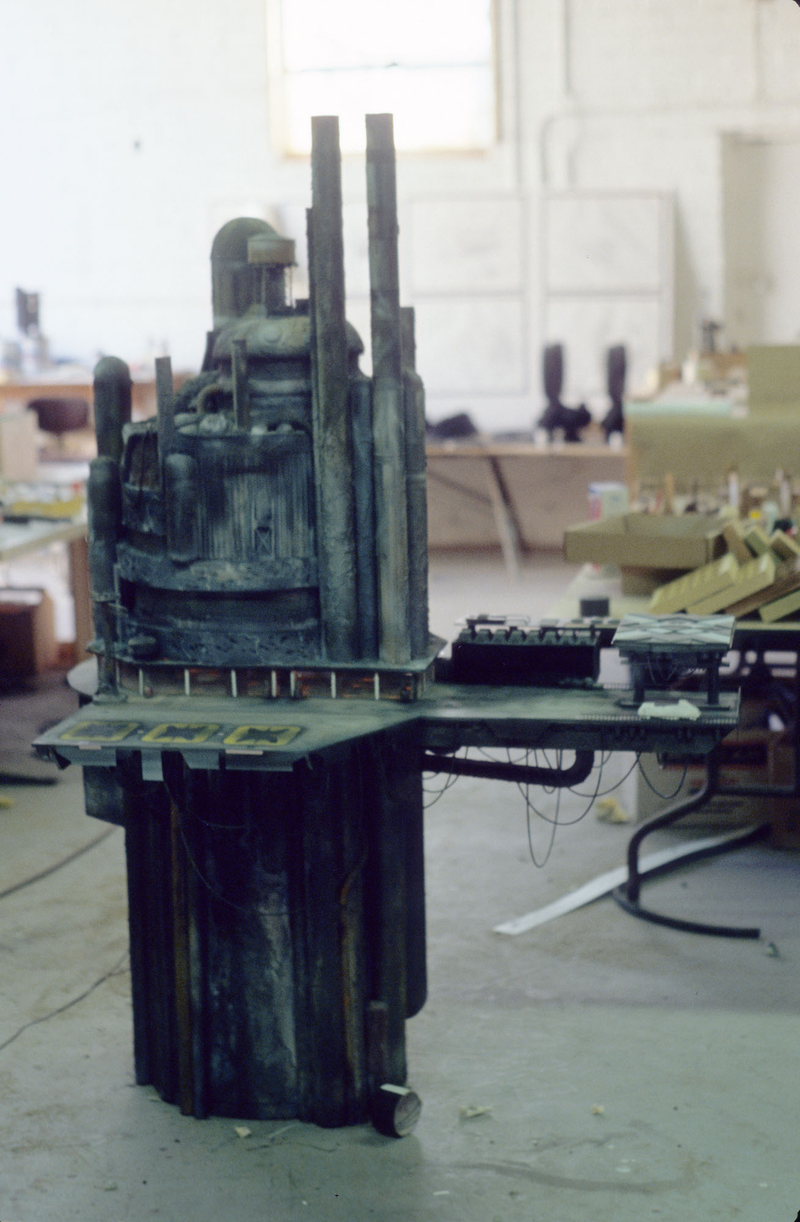 Illustration for article titled 142 Behind-The-Scenes Photos Reveal Blade Runner's Miniature WorldÂ